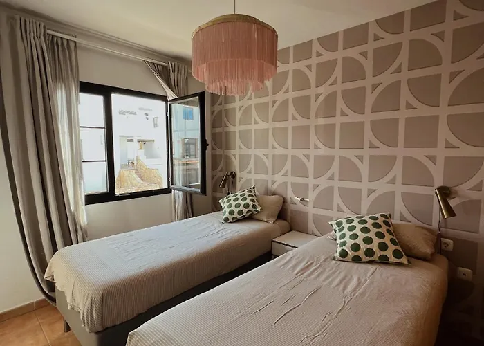 Blue Surf House Ostello *